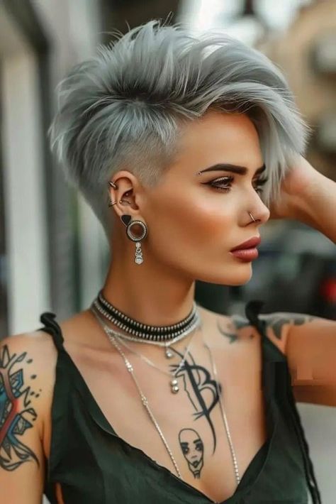 Trendy Edgy Haircuts, Undercut Colored Hair, Mohawks For Women, Hair Color Ideas For Pixie Haircut, Short Edgy Haircuts For Women, Short Mohawk Hairstyles For Women, Short Edgy Pixie Haircut, Sassy Pixie Haircut, Edgy Pixie Cut