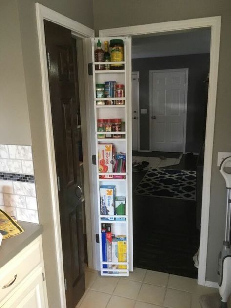 DIY pantry door makeover- Is your small pantry giving you a headache? With this diy project, you too can give your pantry the organization you've always desired. Keep your pantry organized and orderly with this farmhouse inspired diy closet idea! #diy #door #pantry #farmhouseinspired #hometak #pantrydoor #kitchen Pantry Door Makeover, Closet Doors Ideas, Diy Pantry Door, Diy Pantry Makeover, Faux Wood Paint, Pantry Organization Ideas, Door Makeover Diy, Closet Door Makeover, Bifold Barn Doors