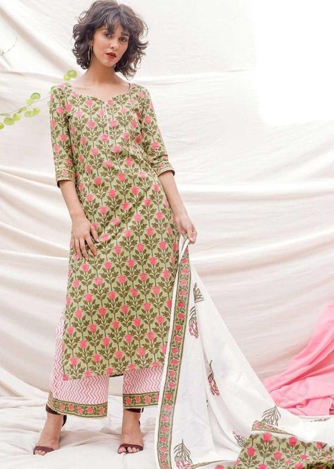 Sweetheart Neckline Kurti, Combo Outfits, Key Designs, Kurtis Design, Kurti Style, Sequence Embroidery, Silk Kurti, Simple Kurta Designs, Designer Kurti Patterns