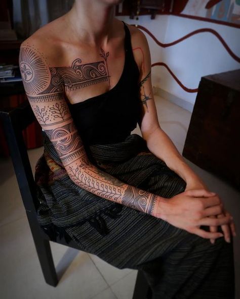 #TattoosBodyArt #BodyArtTattoosMen #BodyArtTattoosSharpie #TattoosAndBodyArtIdeasFemale #FullBodyLineArtTattoos #LowerStomachTattoosForWomenBodyArt #BodyArtTattoosFemaleSmallOutline #TattoosOnBlackWomenDarkSkinBodyArt #BodyWithTattoosArt #BodyArtTattoos #BodyArtTattoosForWomen #BodyArtTattoosQuotes #BodyArtTattoosOwl #BodyArtTattoosCreativeUnique #FullSleeveTattoosWomenColorBodyArt #BodyArtTattoosMenChest #BodyArtTattoosChest #BodyArtTattoosColor #BodyArtTattoosCreativeIdeas #CoolBackTattoosFor Dark Skin Tattoo, Vampire Tattoo, Throat Tattoo, Hand And Finger Tattoos, Boho Tattoos, Om Tattoo, Anchor Tattoo, Band Tattoo, Elegant Tattoos