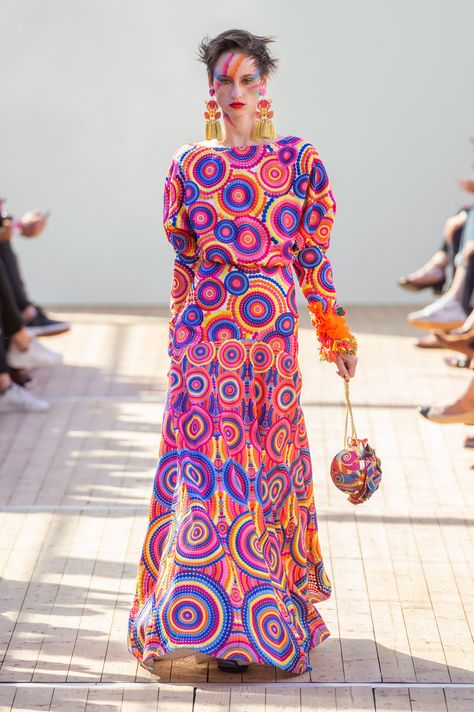 Manish Arora Collection, Colorful Couture, Spring Summer Fashion Trends, Manish Arora, 2019 Runway, Art Movements, Trending Fashion Outfits, Summer Fashion Trends, Rehearsal Dinner