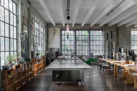 Loft Apartment Industrial, Scandinavian Loft, Home Atelier, Soho Loft, Berlin Apartment, Apartment Loft, Loft Office, Scandinavian Apartment, Artist Loft