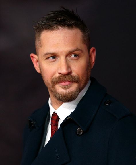 Pin for Later: 34 Stars Who Have Been Going by Their Middle Names This Whole Time Tom Hardy = Edward Thomas Hardy Tom Hardy Interview, Tom Hardy Pictures, Edward Thomas Hardy, Tom Hardy Photos, Thomas Hardy, Luke Evans, Sean Connery, The Revenant, Mad Max