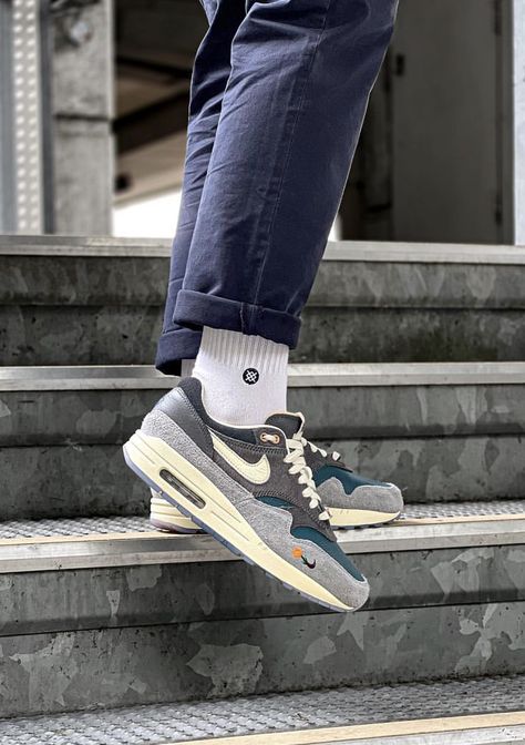 Nike Air Max 1 X Kasina, Air Max 1 Outfit Men, Nike Air Max Mens, Max Fashion, Big Men Fashion, Men Stylish Dress, Mens Fashion Casual Outfits, Air Max 1, Men Fits