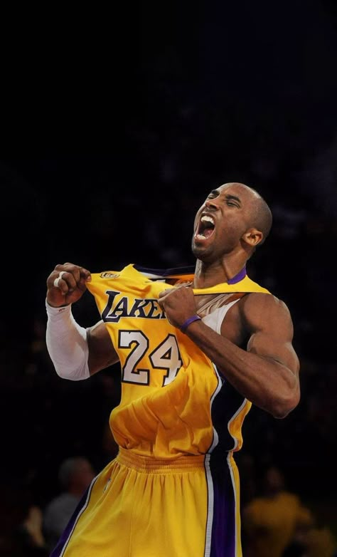 Kobe Bryant Poster, Kobe Bryant Family, Kobe Bryant Pictures, Kobe Bryant Wallpaper, Basketball Photography, Nba Wallpapers, Nba Pictures, Focus On Your Goals, Basketball Pictures