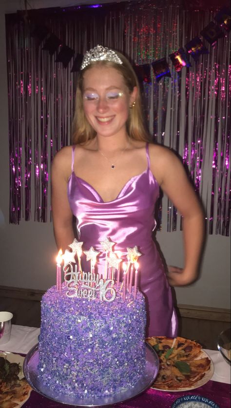 Euphoria Birthday Cake Aesthetic, Euphoria Sweet 16, Purple Cakes Birthday, Purple Birthday Party, Sweet Sixteen Birthday Party Ideas, Glow Birthday Party, Sweet 16 Themes, 16th Birthday Decorations, Glitter Birthday Parties