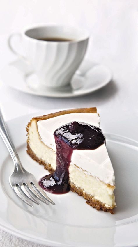 Grape Cheesecake, Concord Grape Recipes, Grape Ice Cream, Jelly Cheesecake, Cheesecake Toppings, Grape Recipes, Grape Jelly, Ice Cream Toppings, Roasted Almonds