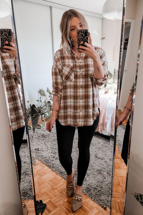 Flannel Shirt Fall Outfit, Orange Flannel Outfit Fall, Flannel And Cardigan Outfits, Flannel Shirt Work Outfit Office, Flannel Shirt And Leggings Outfit, Midsize Flannel Outfit, Flannel And Leggings Outfit Fall, Brown Plaid Shirt Outfit, Plaid Button Up Outfit