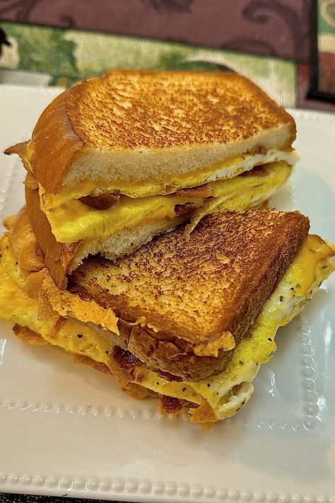 Bacon, Egg, and Cheese Sandwich Egg And Bacon Sandwich, Fried Egg Sandwich Recipe, Bacon Egg And Cheese Sandwich, Bacon And Egg Sandwich, Tasty Sandwiches, Egg Sandwich Recipe, Fried Egg Sandwich, Hot Sandwiches, Egg And Bacon