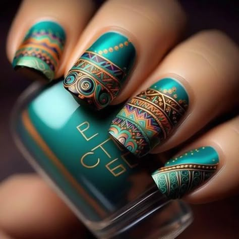 Moroccan Nails Design, Fall Floral Nails, Indian Nail Art, Mandala Nails, French Tip Gel Nails, Indian Nails, Elegant Touch Nails, Unghie Nail Art, Wow Nails