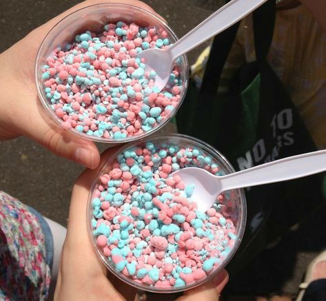 Dippin Dots, Food Goals, Cute Desserts, Yummy Food Dessert, Pretty Food, Food Cravings, I Love Food, Cute Food, Aesthetic Food