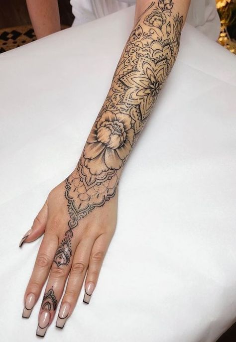 The Best Ornamental Tattoos Of All Time - TheTatt Intertwined Tattoo Ideas, Girls Hand Tattoos, Hand Tattoos Ideas, Mutterschaft Tattoos, Lace Sleeve Tattoos, Mandala Arm Tattoos, Mandala Tattoos For Women, Ornamental Tattoos, Mandala Hand Tattoos