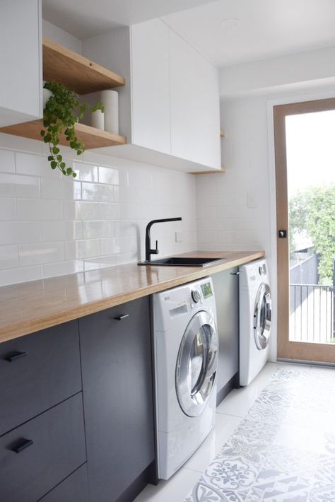 Scandinavian Laundry Room, Modern Tile Designs, Grey Laundry Rooms, Tiles Ideas, Laundry Room Renovation, Laundry Design, Modern Laundry Rooms, Laundry Room Remodel, Laundry Room Inspiration