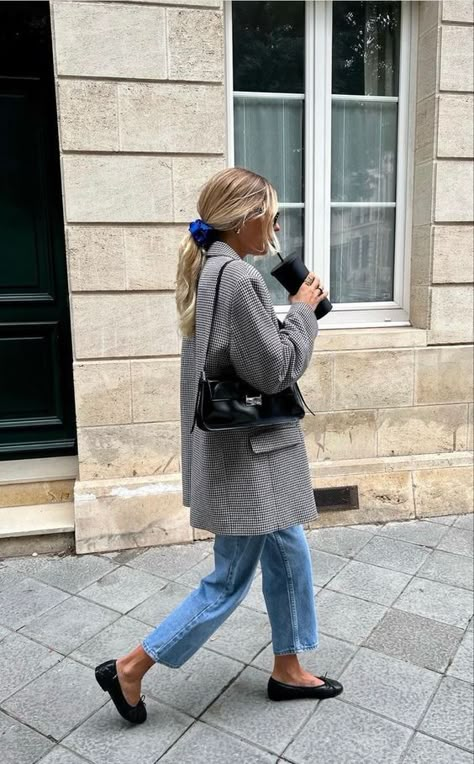 Autumn flats, ballet pumps and loafers Audrey Afonso, Blazer Aesthetic, Stile Blair Waldorf, Adrette Outfits, Chique Outfit, Fest Outfits, European Summer Outfits, Simple Fall Outfits, Transition Outfits