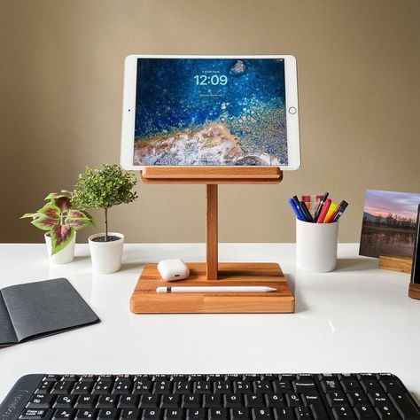 Ipad Desk, Townhouse Ideas, Ipad 9th Generation, Farmhouse Wall Clock, Ipad Holder, Ipad Stand, Homeschool Organization, Wood Oil, Keyboard And Mouse