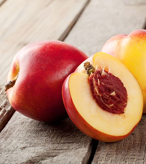 928-14-Amazing-Health-Benefits-Of-Nectarines Nectarines Benefits, Nectarine Benefits, Nectarine Recipes, Banana Benefits, Ayurvedic Remedies, Green Tea Benefits, Berries Recipes, Nectarine, Delicious Fruit