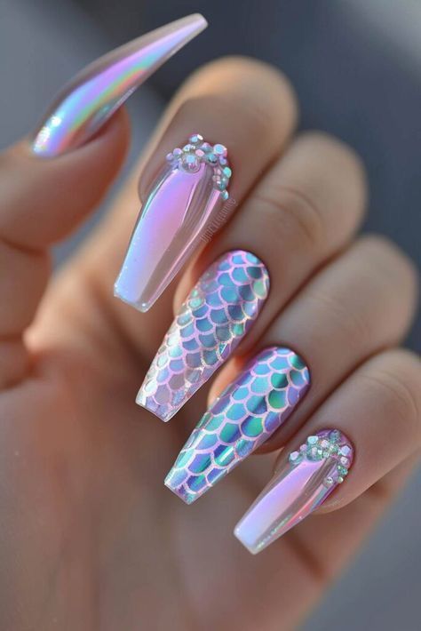 Cute Nail Art Designs Summer, Crystal Nails Designs, 2024 Nail Ideas, Fishing Nails, Ombre Summer Nails, Mermaid Nail Art, Mermaid Nail, Beach Nail Designs, Nails Inspiration Summer