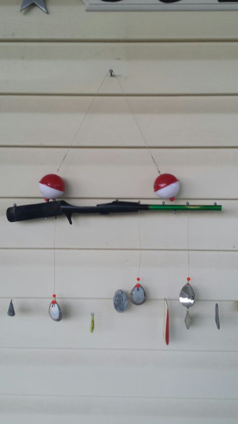 Homemade fishing pole and lure windchime Fishing Crafts For Adults, Windchime Diy, Fishing Crafts, Fishing Lures Art, Fishing Christmas Ornaments, Wind Chimes Homemade, Kindergarten Projects, Fishing Christmas, Fish Crafts