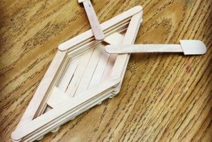 Popsicle Stick Canoe Doodles Writing, Stick Projects, Natural Wood Crafts, Popsicle Stick Art, Wooden Craft Sticks, Journal Videos, Popsicle Crafts, Craft Sticks, Art Projects For Kids