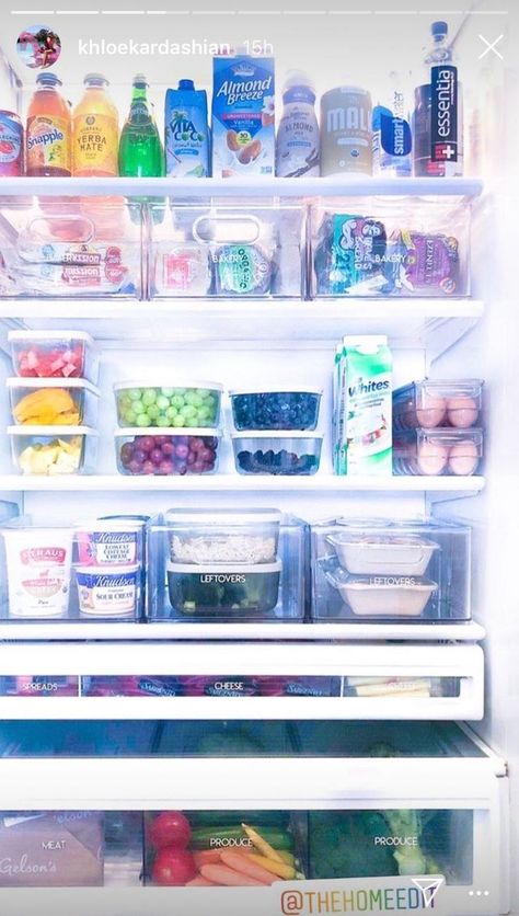 Refrigerator Goals, Kardashians House, Khloe Kardashian House, Calabasas Homes, Khloe Kardashian Style, Kardashian Home, Robert Kardashian, Kitchen Organization Pantry, Refrigerator Organization