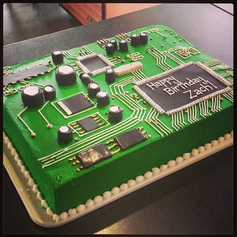 Circuit board birthday cake! | Jan Lewandowski | Flickr Arcade Cake, Computer Birthday, Computer Cake, Pc Cake, 21st Cake, Fathers Day Cake, Birthday Cakes For Men, Cakes For Men, Grooms Cake