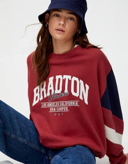 Varsity Sweatshirt, Retro Sports, Sweatshirt Outfit, Pull N Bear, Cute Comfy Outfits, Pull & Bear, Long Sleeve Sweatshirt, Clothes Collection, Boys Shirts