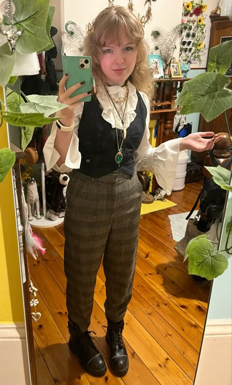 Causal Pirate Outfit, Low Key Pirate Outfit, Fancy Goblincore Outfits, Gender Neutral Dress Clothes, Vintage Pirate Outfit, Lesbian Pirate Outfit, Gender Neutral Pirate Outfit, Knightcore Aesthetic Outfit, Gender Neutral Fancy Outfit