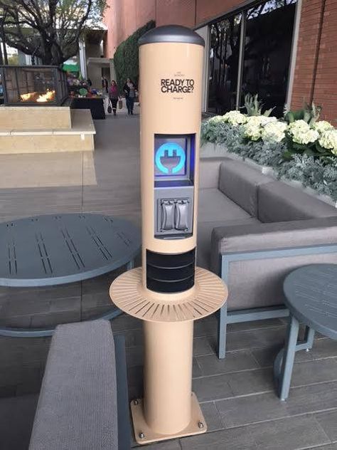 Phone Charging Station Ideas, Cellphone Store Design, Office Phone Booths, Solar Exhibition Stand Design, Charging Station Ideas, Technology Furniture, Mobile Charging Station, Solar Charging Station, Phone Kiosk