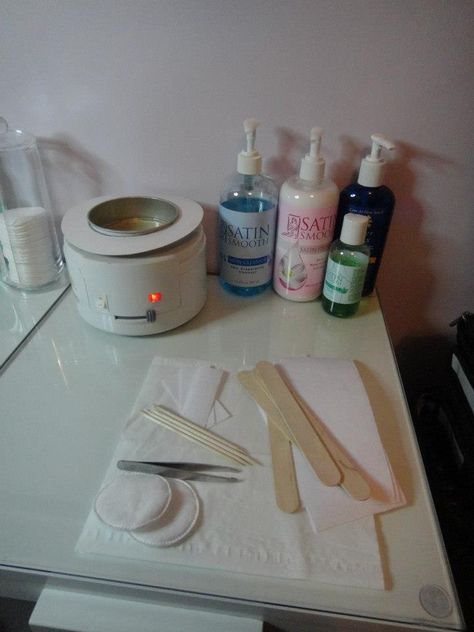 Waxing set up Waxing Station Setup, Waxing Set Up, Wax Set Up, Wax Station Setup, Waxing Station Ideas, Waxing Essentials, Waxing Aesthetic, Waxing Esthetician, Wax Business