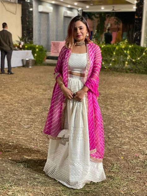 Chikankari Lehenga, White Skirt Outfits, White Lehenga, Long Dress Design, Lehenga Skirt, Pink Lehenga, Ethnic Outfits, Stylish Party, Stylish Party Dresses