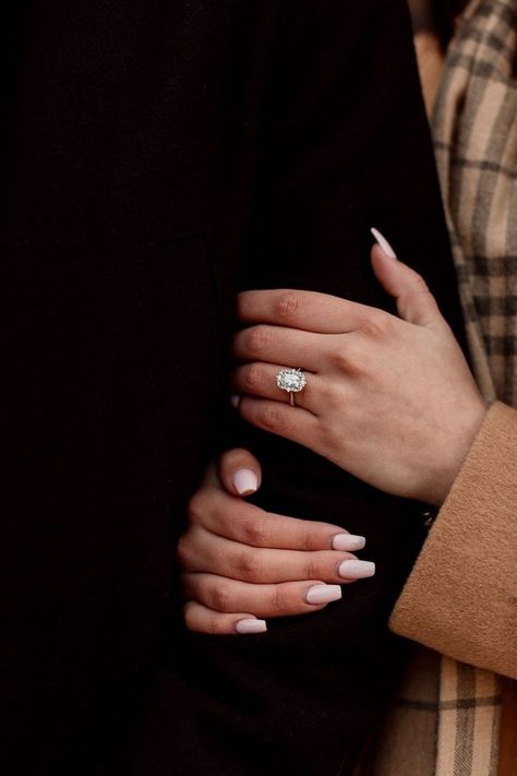 Engagement Rings Photoshoot, Rings Photoshoot, Photoshoot Nails, Engagement Ring Photoshoot, Ring Photoshoot, Snow Engagement Photos, Engagement Photos Chicago, Winter Engagement Pictures, Proposal Photoshoot