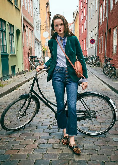 Destination Copenhagen, our take on J Crew's new collection | What To Wear on Vacation Velvet Blazer Outfit, Green Velvet Blazer, Green Velvet Jacket, Style Moodboard, Simple Wardrobe, Cycle Chic, Quoi Porter, Wardrobe Wishlist, Matching Clothes