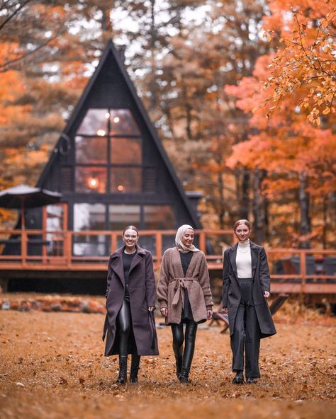 LEENA SNOUBAR’s Instagram photo: “I would 100% go back to Vermont! It was the definition of fall! There was a cool mist the entire time we were there which actually added to…” Leena Asad, Leena Snoubar, Road Lines, We Were There, Autumn Outfits, Hijab Outfit, Vermont, Mist, Fall Outfits