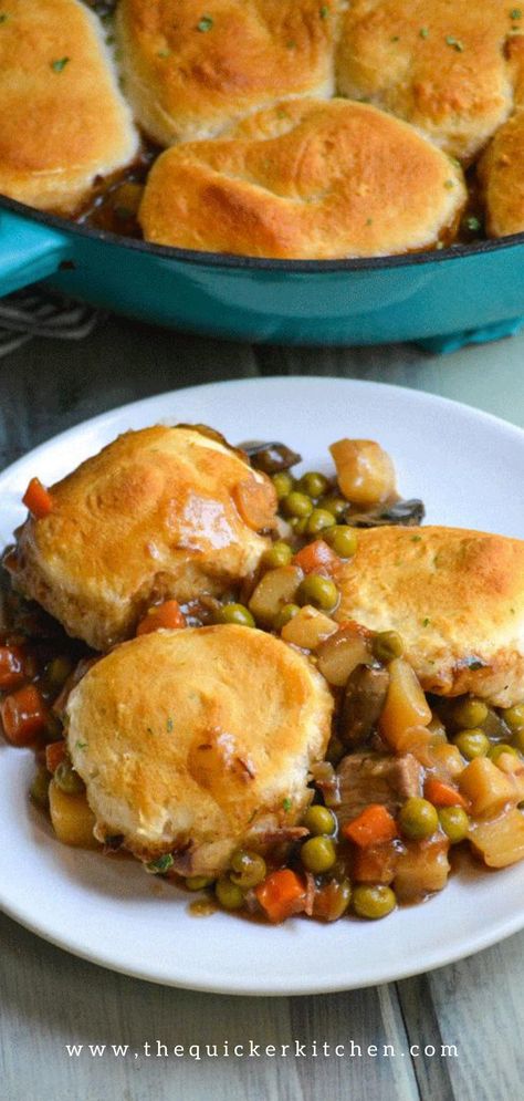 Beef Pot Pie With Biscuits On Top, Beef Pot Pie Recipe With Biscuits, Beef Pot Pie Recipe Easy Biscuits, Beef Stew Topped With Biscuits, Beef Pot Pie With Bisquick, Hamburger Pot Pie With Biscuits, Biscuit Beef Pot Pie, Homemade Beef Pot Pie Recipe, Beef Casserole With Biscuits On Top