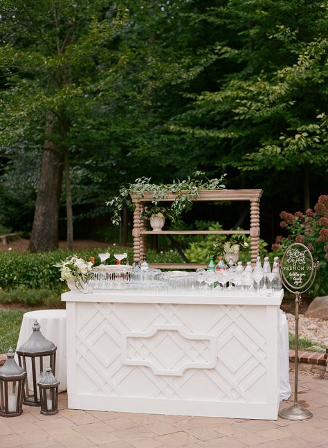 Leesburg Virginia Styled Wedding Bar Inspiration || Planning, Design + Florals: A Charming Affair. Photography: Elisa Bricker. Rentals: White Glove Rentals ft. Lauryn White Trellis Bar, Holland Lanterns + Franklin French Grey 5 Shelf Rack. Wedding Bar Rental, Wedding Bar Front Ideas, Statement Bar Wedding, Bar Rental Wedding, White Wedding Bar Setup, Wedding Bar With Neon Sign, Bar Rental, Bar Photography, Wedding Drink Station