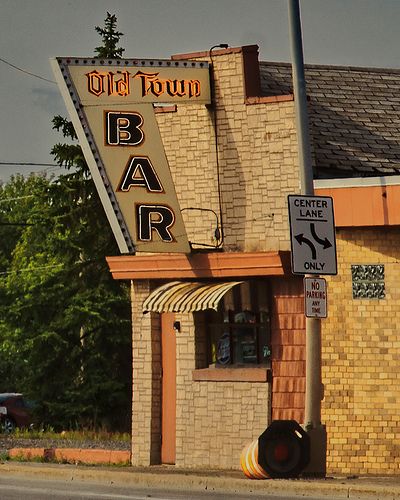 Down at the Old Town Neon Wonderland, Superior Wisconsin, Motel Signs, Old Neon Signs, Country Bar, Retro Signs, American Nightmare, Neon Signage, Art Text