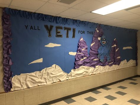 Yeti Bulletin Board Ideas, Theatre Plays, Team Player, School Bulletin Boards, Classroom Inspiration, Bulletin Boards, A Team, Christmas Crafts, Education