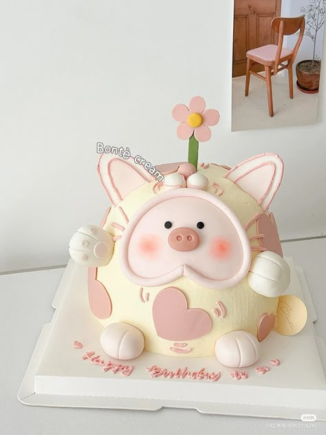 Pig Birthday Cakes, Korean Cake, Pig Cake, Funny Birthday Cakes, Mini Cakes Birthday, Creative Cake Decorating, Cartoon Cake, Birthday Party Theme Decorations, Creative Birthday Cakes