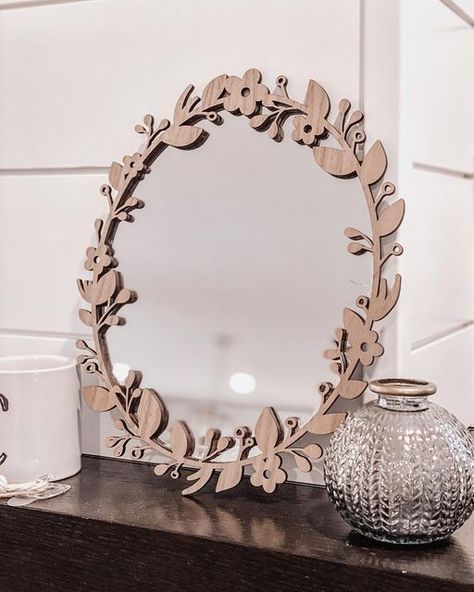 Flower Mirror Frame, Frame Overlay, Wood Laser Ideas, Mirror Frame Diy, Floral Mirror, Laser Cut Mdf, Flower Mirror, Laser Cut Wood Crafts, Door Signs Diy