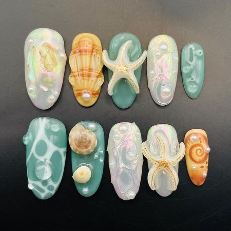 Discover our Ocean-Inspired Press On Nails, featuring a stunning beach theme with 3D seashells and starfish. These reusable, handmade nails are available in both short and long lengths. Elevate your summer style effortlessly with our glue-on, stick-on false nails. 🌸Thank you for supporting my small business.🌸 You can reuse all the nails you purchased from us multiple times, if you handle them with care 📦𝐖𝐡𝐚𝐭 𝐜𝐨𝐦𝐞𝐬 𝐰𝐢𝐭𝐡 𝐲𝐨𝐮𝐫 𝐩𝐫𝐞𝐬𝐬 𝐨𝐧 𝐧𝐚𝐢𝐥 𝐤𝐢𝐭? 10 𝘯𝘢𝘪𝘭𝘴 𝘰𝘧 Short Ocean Nails, Nails Ocean Theme, Ocean Theme Nails, Fall Beach Nails, Sea Themed Nails, Beach Inspired Nails, Brown Chrome Nails, Nail Unique, Theme Nails