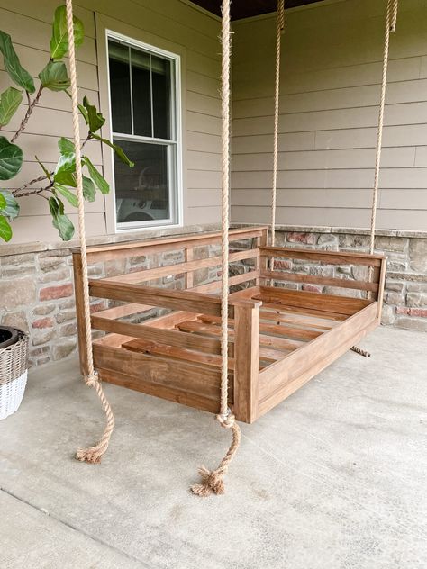 Make your outdoor space extra relaxing with a porch swing bed. Let me show you how to build a porch swing bed with this easy tutorial. How To Build A Porch, Diy Porch Swing Bed, Build A Patio, Patio Bed, Porch Bed, Diy Swing, Diy Porch Swing, Front Porch Swing, Building A Patio