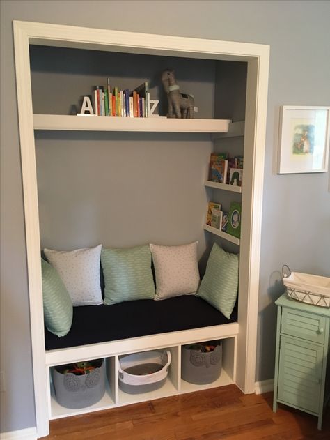 Wardrobe Nook Ideas, Small Closet Book Nook, Closet Reading Nook Diy, Diy Closet Book Nook, Bedroom Closet Reading Nook, Book Nook Ideas For Kids, Book Nook Bench, Book Nook In Closet, Closet Nooks For Kids