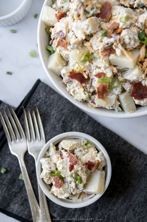 Easy Salad Recipes Healthy, Ranch Dressing Potato Salad, Sour Cream Potato Salad, Bacon Ranch Potato Salad, Making Potato Salad, Potato Salad With Apples, Sour Cream Potatoes, Ranch Potato Salad, Hidden Valley Ranch Dressing