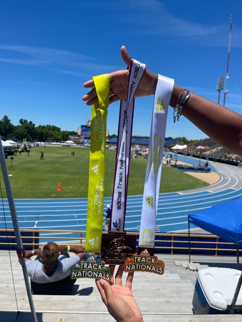 Track And Field Medals, Track Medals Aesthetic, Track Star Aesthetic, High School Track And Field Aesthetic, Track And Field Media Day Poses, Track And Field Aesthetic, Track Pics, Track Szn, Track Aesthetic