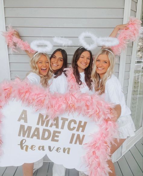 Big Sister Reveal, Big Little Reveal Themes, Big Lil Reveal, Big Little Themes, Big/little Baskets, Big Little Reveal Ideas, Sorority Themes, Formal Cooler, Big Little Basket