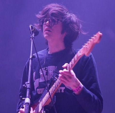 Will Toledo Pfp, Will Toledo, Carseat Headrest, Play That Funky Music, Funky Music, Dog Motif, Car Seat Headrest, Music People, Music Stuff