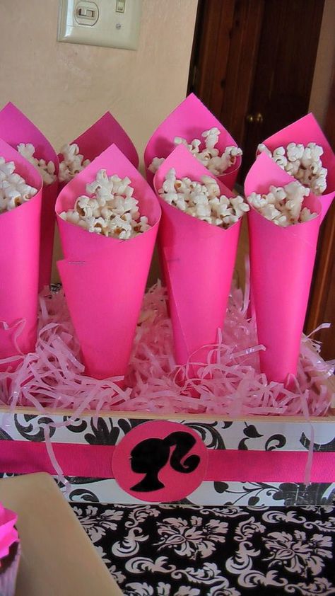 Girls Barbie Birthday Party, Barbie Decorations, Kylie Birthday, Birthday Sleepover, Barbie Party Decorations, Barbie Theme Party, Girl Spa Party, Baby Rose, Spa Birthday Parties