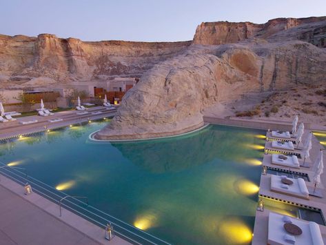 The Amangiri in UT has an incredible pool that uses the natural landscape as an eye catching pool feature. Amangiri Resort Utah, Ideas De Piscina, Amangiri Resort, Cool Swimming Pools, Palm Jumeirah, Lake Powell, Beautiful Hotels, Cabo San Lucas, Cool Pools