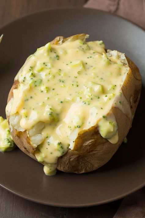 Baked Potato Broccoli Cheese, Broccoli Cheese Sauce, Sauce For Broccoli, Broccoli Cheese Bake, Crock Pot Baked Potatoes, Cheese Sauce For Broccoli, Potato Sauce, How To Make Cheese Sauce, Broccoli Bake