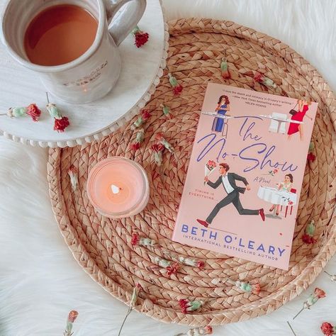 Heather on Instagram: "💖Is this a new favorite book?? I think so!💖 I absolutely loved The No-Show by Beth O’Leary. 😍💐 A review wasn’t suppose to be my next post, but once I finished this, I knew I had to tell y’all about it! This starts out with 3 women, all strangers, who get stood up by the same man on Valentines Day. 💔 And that is all you need to know going in. Well, that and it’s not what it seems. I can’t say much more than that without spoilers, but I will say, it felt like a romance Bookstagram Valentines Day, Book Review Photography, The No Show Book Aesthetic, Stood Up, Book Cover Illustration, 3 Women, Beautiful Book Covers, Her. Book, Book Photography